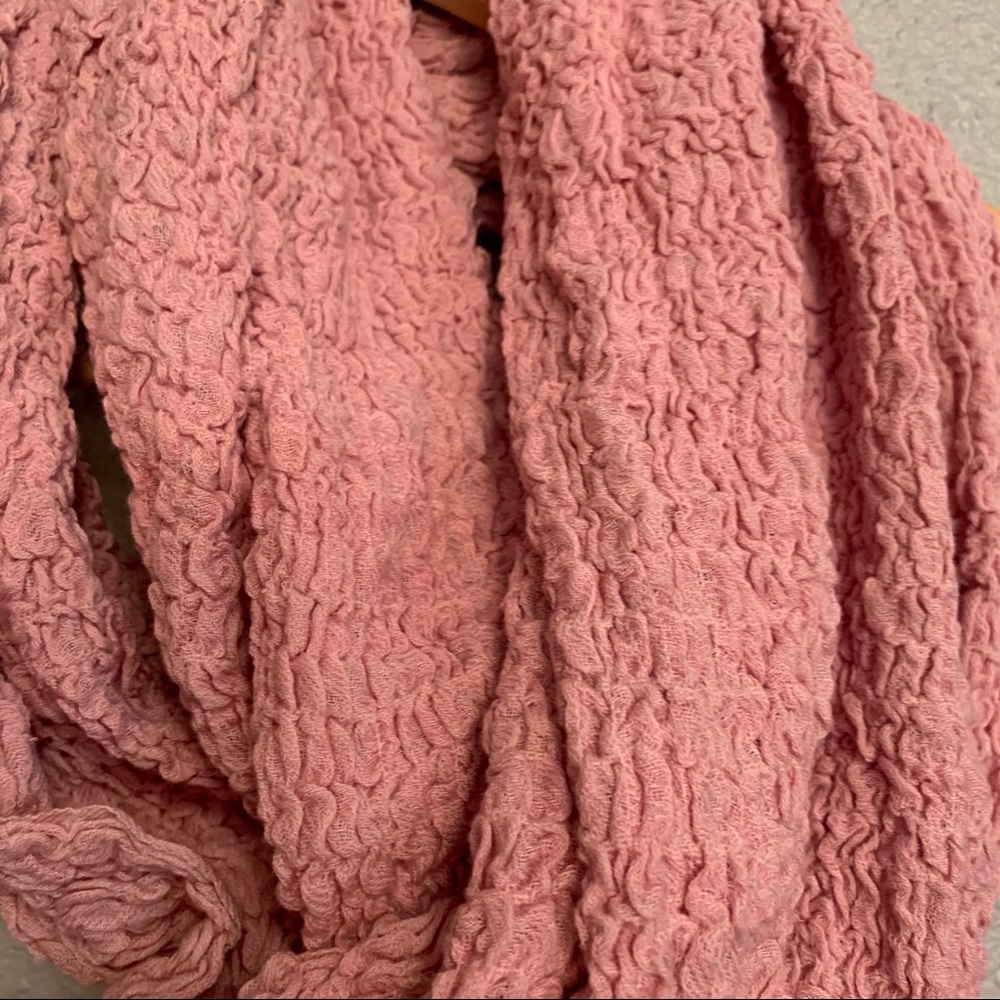 Pink Infinity Scarf - Picture 4 of 4
